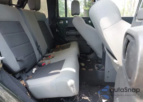 2010 Jeep Wrangler Unlimited Sahara из США, поврежденный, VIN 1J4BA5H17AL187277